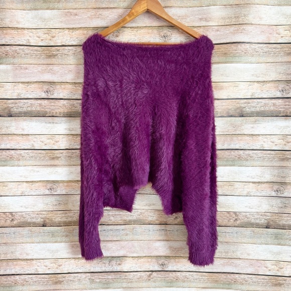 Free People One Black Cherry Purple Crilla Fuzzy Pullover Sweater Size Medium - Picture 7 of 8
